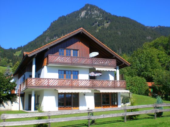  - Holiday apartment Nebelhorn bei Familie Stoll